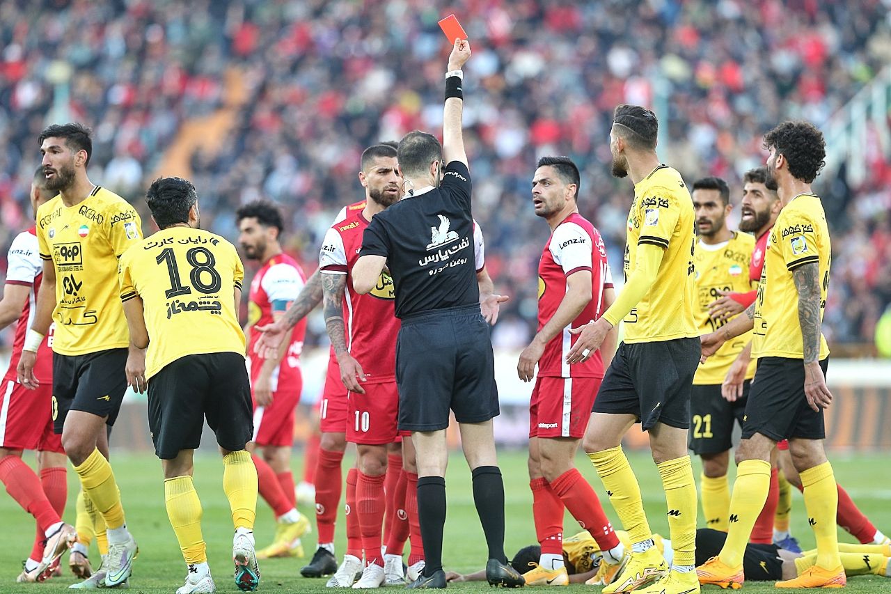 گزارش تصویری از بازی پرسپولیس و سپاهان